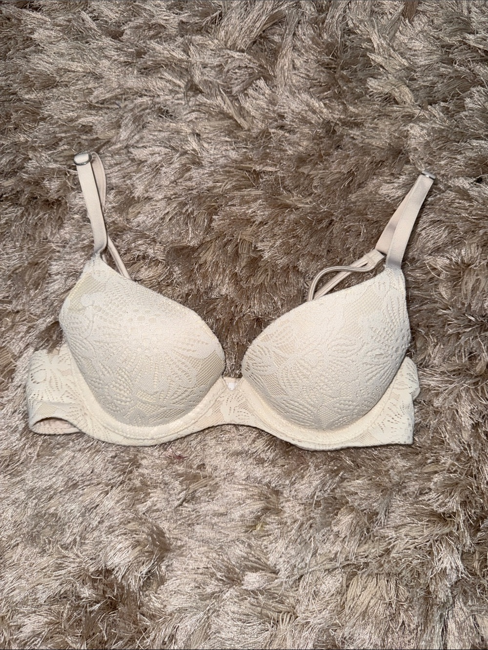 Light Cream Lace Underwire Push-Up Bra with Molded Cups
